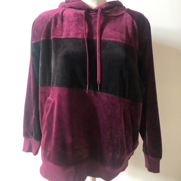 Champions sweatshirt bundle - Picture 2 of 5